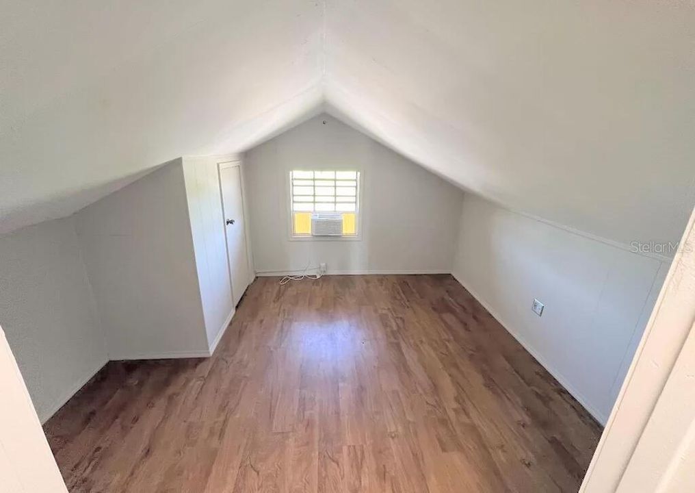 En Venta: $649,000 (7 camas, 5 baños, 2093 Pies cuadrados)