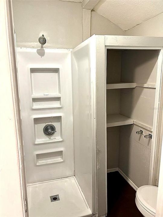 En Venta: $649,000 (7 camas, 5 baños, 2093 Pies cuadrados)