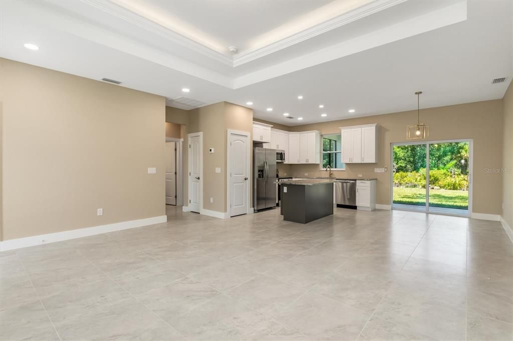 For Sale: $338,800 (3 beds, 2 baths, 1495 Square Feet)