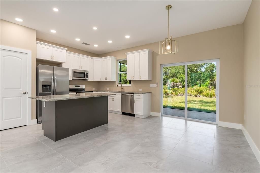 For Sale: $338,800 (3 beds, 2 baths, 1495 Square Feet)