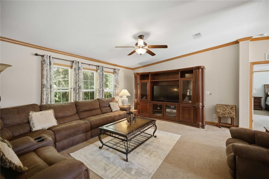 For Sale: $267,500 (4 beds, 3 baths, 2356 Square Feet)