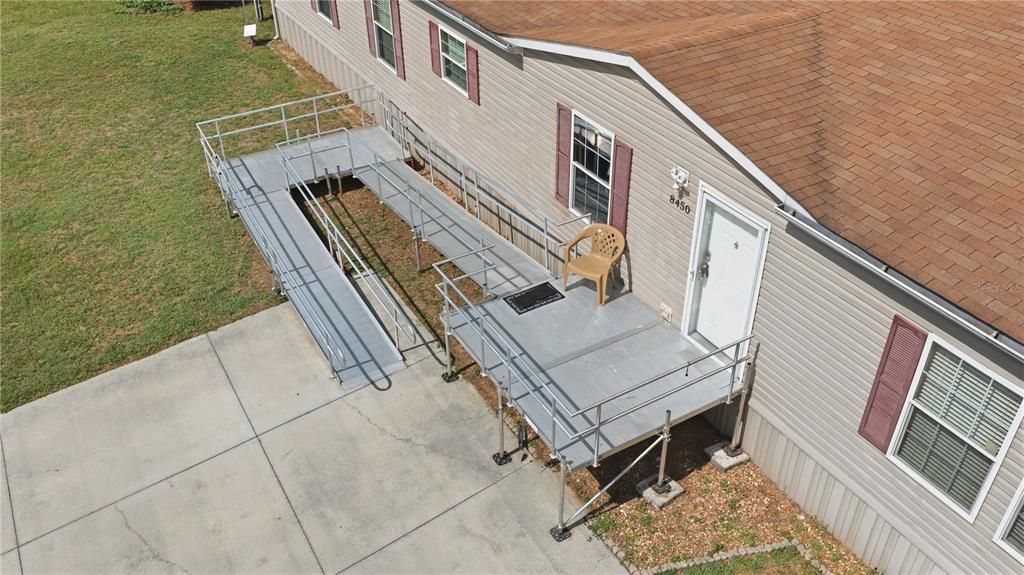 For Sale: $267,500 (4 beds, 3 baths, 2356 Square Feet)