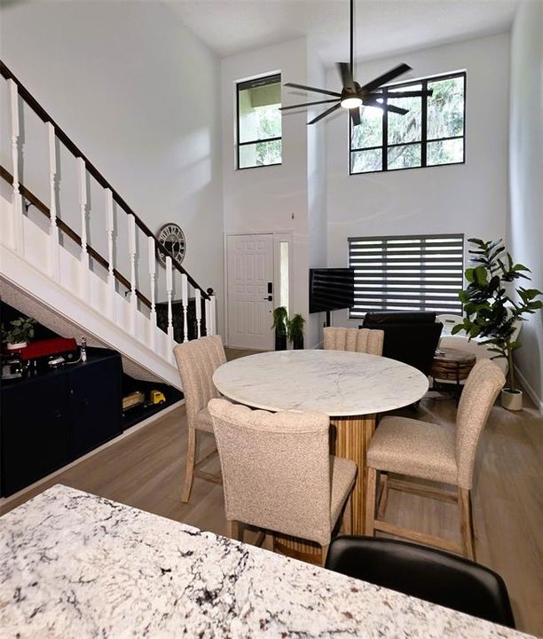 For Sale: $238,900 (2 beds, 2 baths, 1180 Square Feet)