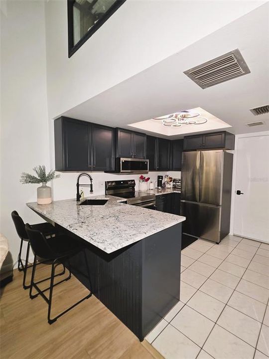 For Sale: $238,900 (2 beds, 2 baths, 1180 Square Feet)
