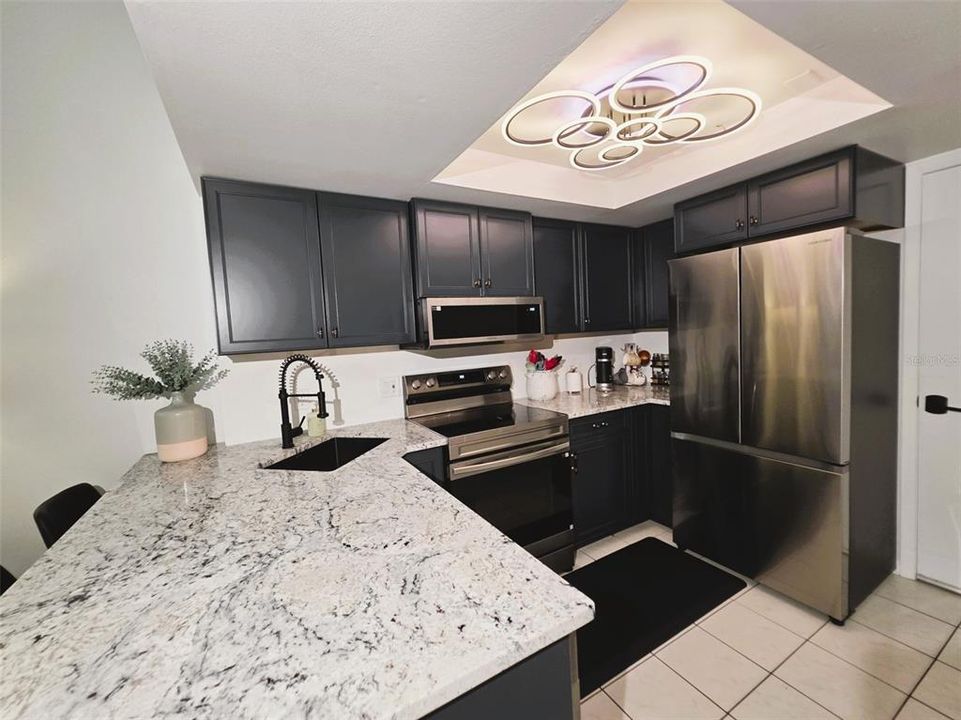 For Sale: $238,900 (2 beds, 2 baths, 1180 Square Feet)