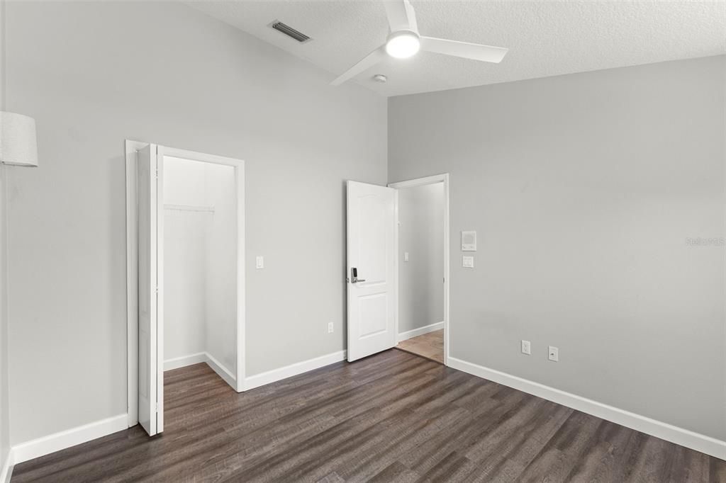 En Venta: $725,000 (4 camas, 3 baños, 2184 Pies cuadrados)