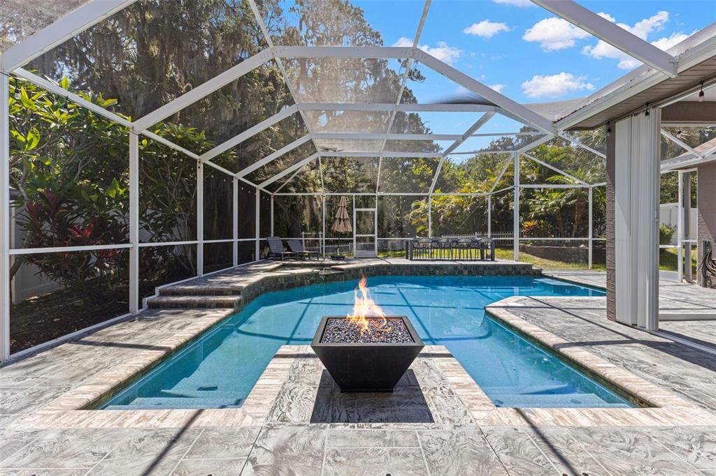 En Venta: $725,000 (4 camas, 3 baños, 2184 Pies cuadrados)