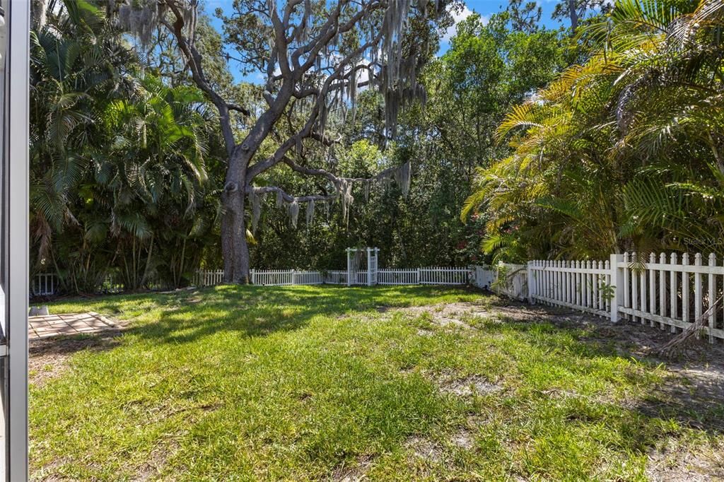 En Venta: $725,000 (4 camas, 3 baños, 2184 Pies cuadrados)