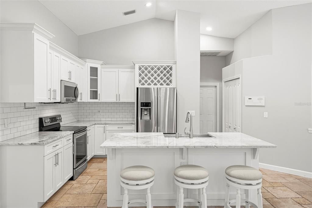 En Venta: $725,000 (4 camas, 3 baños, 2184 Pies cuadrados)