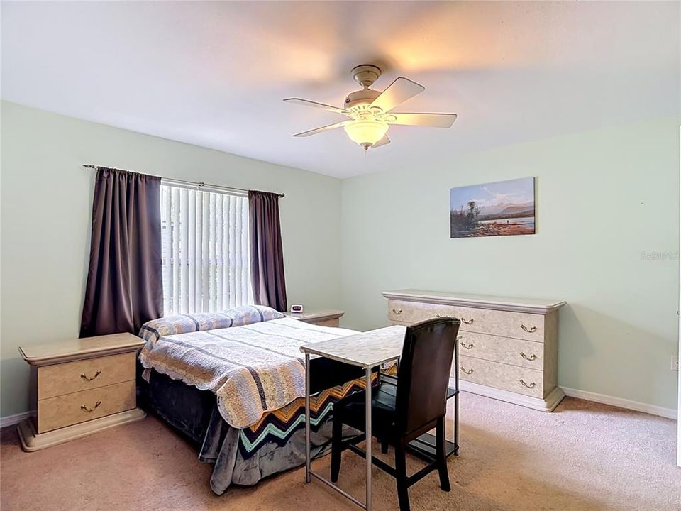 На продажу: $299,900 (3 спален, 2 ванн, 1230 Квадратных фут)