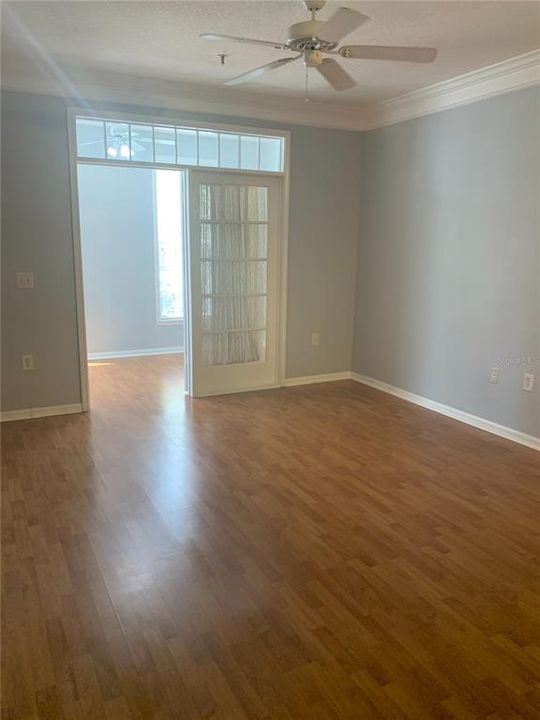 В аренду: $1,950 (2 спален, 1 ванн, 1066 Квадратных фут)