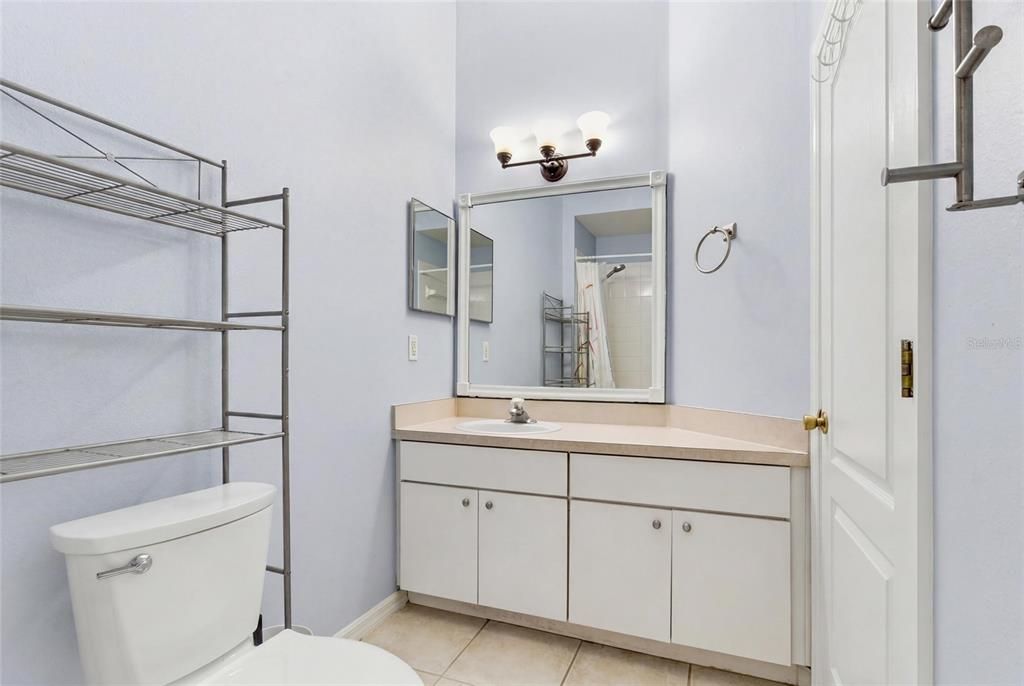 На продажу: $489,000 (3 спален, 2 ванн, 1921 Квадратных фут)