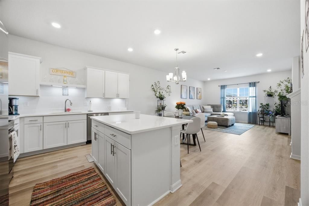 En Venta: $345,000 (3 camas, 2 baños, 1767 Pies cuadrados)