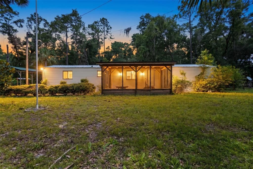 For Sale: $119,500 (3 beds, 2 baths, 966 Square Feet)