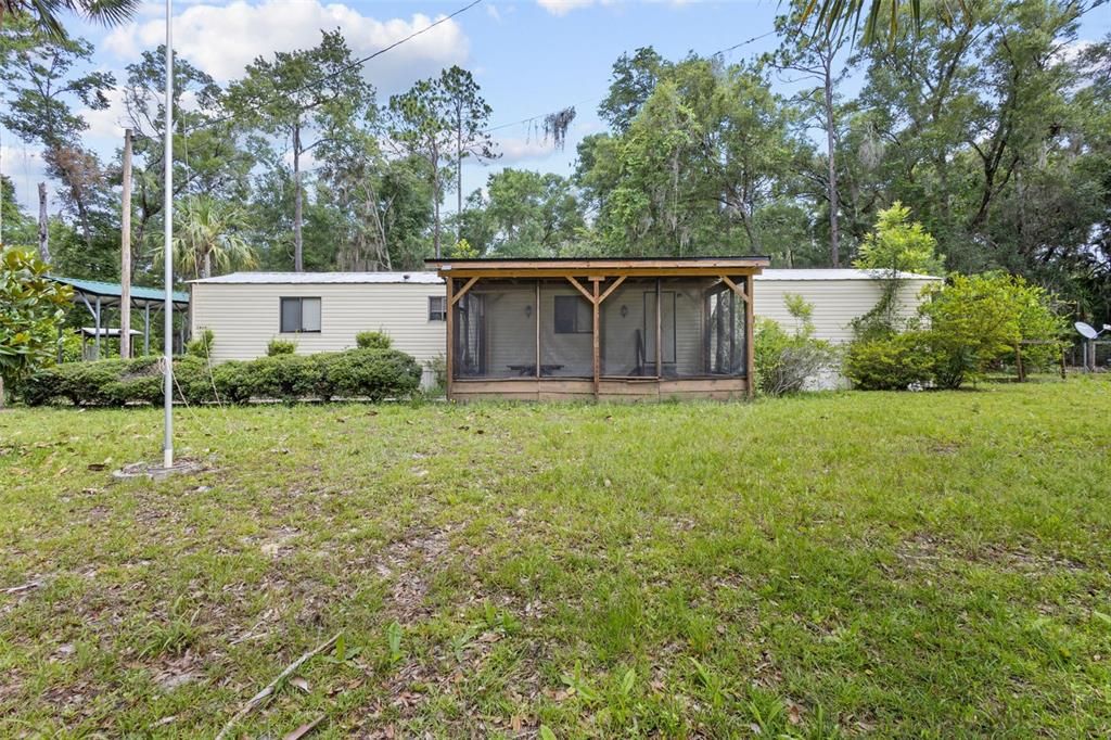 For Sale: $119,500 (3 beds, 2 baths, 966 Square Feet)