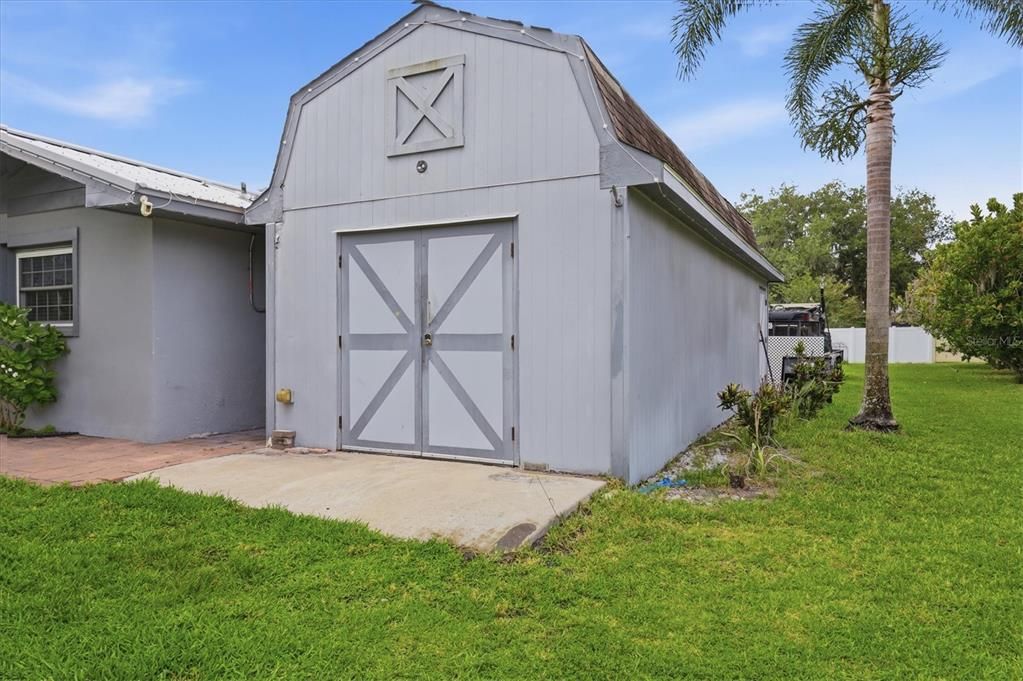 For Sale: $579,000 (4 beds, 2 baths, 2502 Square Feet)