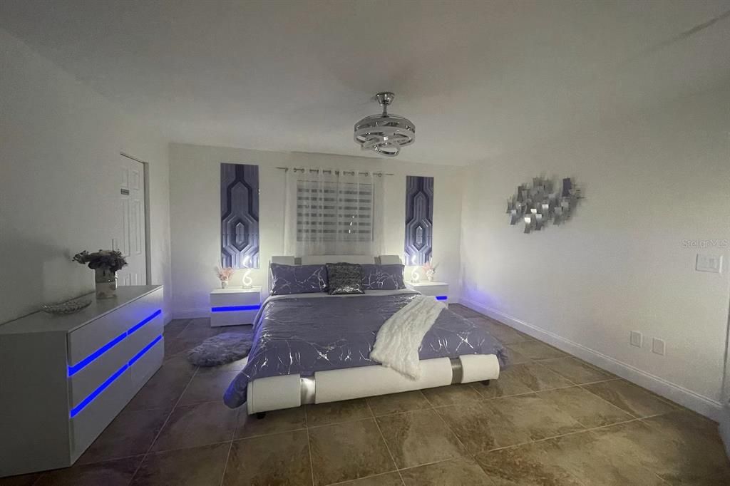 For Rent: $2,895 (3 beds, 2 baths, 1661 Square Feet)