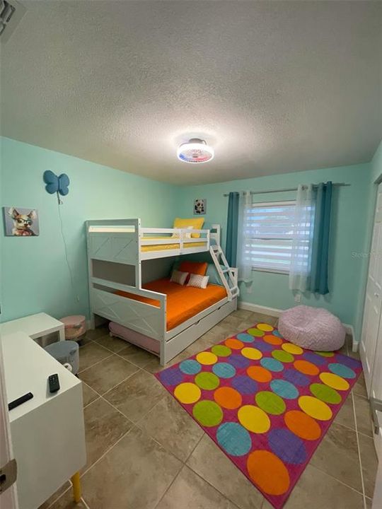 For Rent: $2,895 (3 beds, 2 baths, 1661 Square Feet)