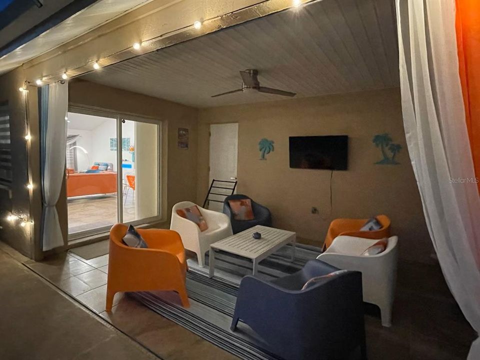 For Rent: $2,895 (3 beds, 2 baths, 1661 Square Feet)