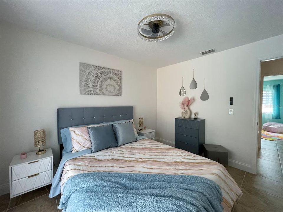For Rent: $2,895 (3 beds, 2 baths, 1661 Square Feet)