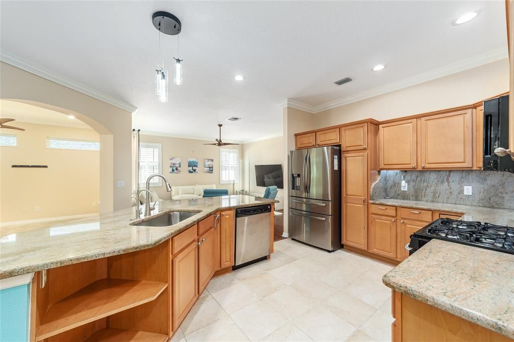 For Sale: $495,000 (3 beds, 2 baths, 1906 Square Feet)