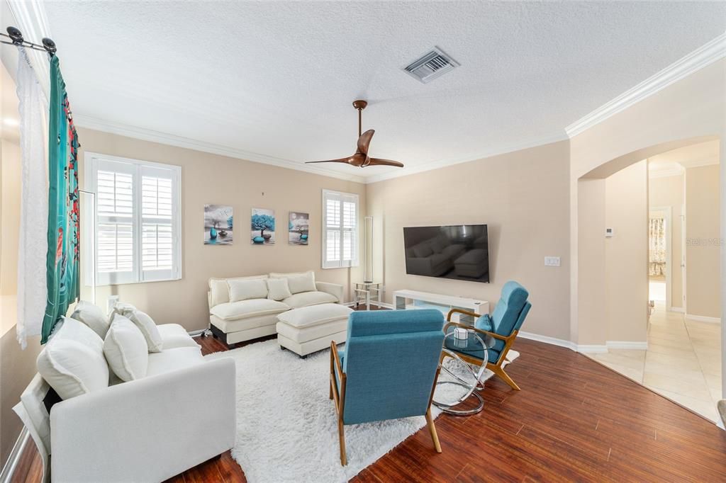For Sale: $495,000 (3 beds, 2 baths, 1906 Square Feet)