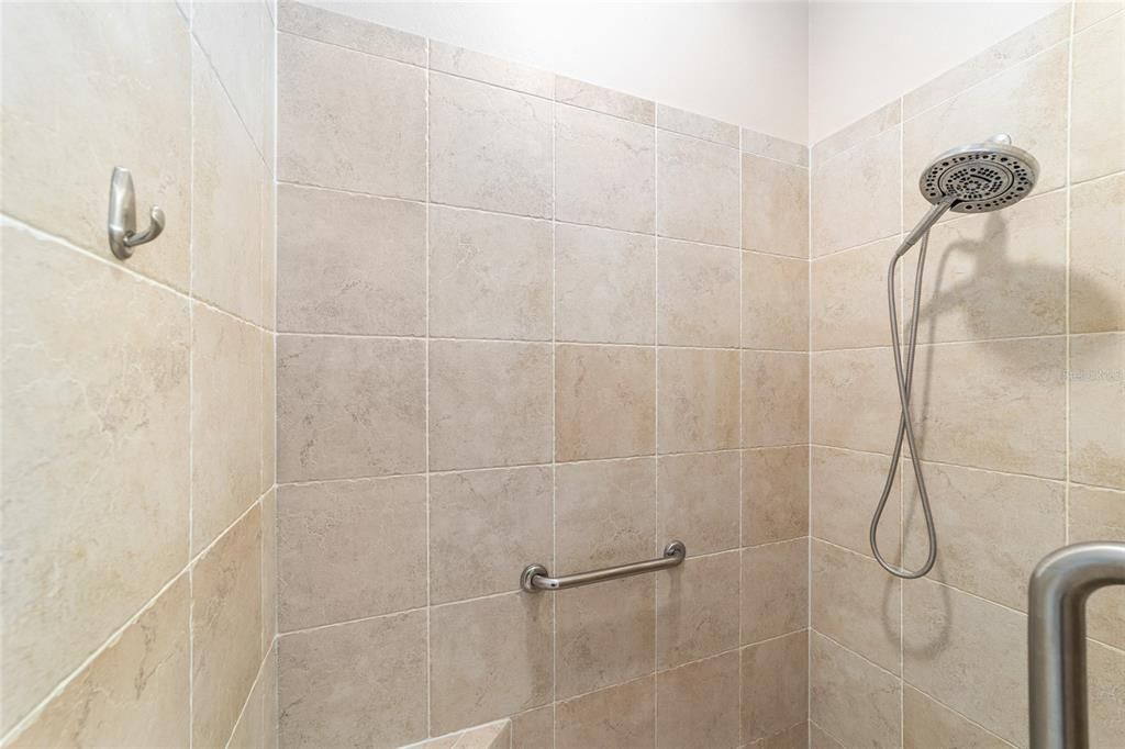 For Sale: $495,000 (3 beds, 2 baths, 1906 Square Feet)