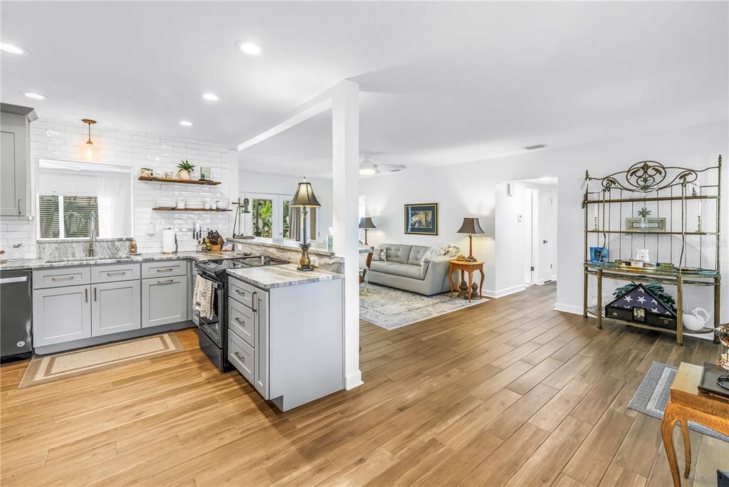 For Sale: $589,000 (3 beds, 2 baths, 1502 Square Feet)