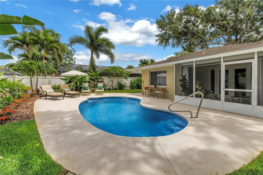 For Sale: $589,000 (3 beds, 2 baths, 1502 Square Feet)