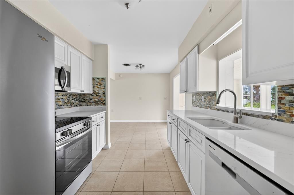 For Sale: $560,000 (3 beds, 2 baths, 1425 Square Feet)