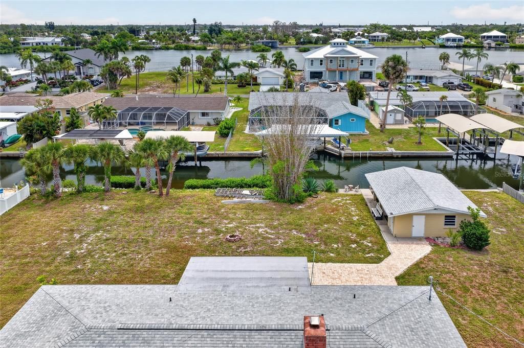 For Sale: $560,000 (3 beds, 2 baths, 1425 Square Feet)