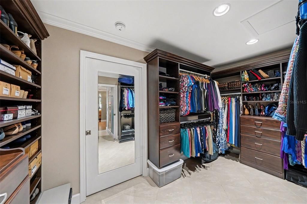 For Sale: $1,250,000 (4 beds, 3 baths, 3256 Square Feet)