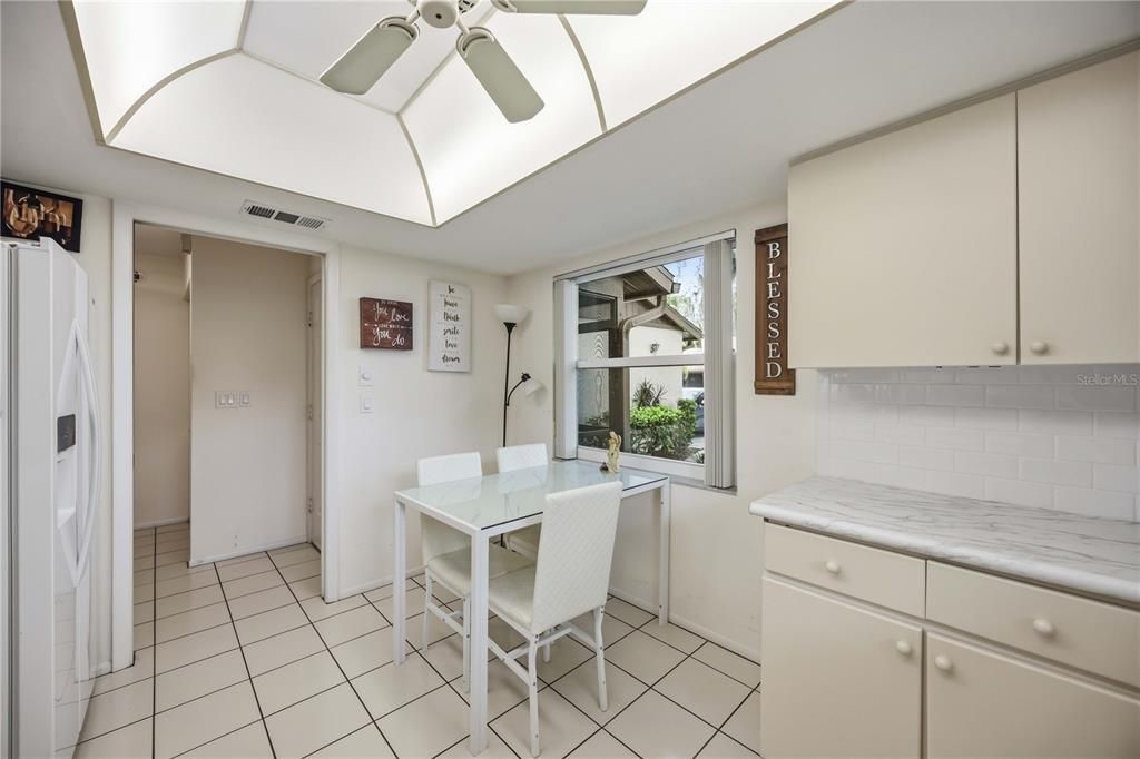 En Venta: $285,000 (2 camas, 2 baños, 1024 Pies cuadrados)