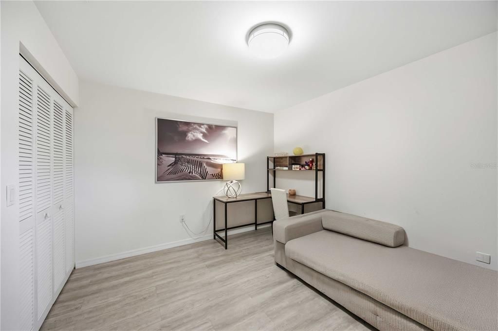 En Venta: $285,000 (2 camas, 2 baños, 1024 Pies cuadrados)