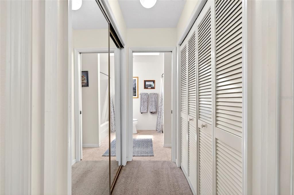 На продажу: $289,900 (2 спален, 2 ванн, 1402 Квадратных фут)