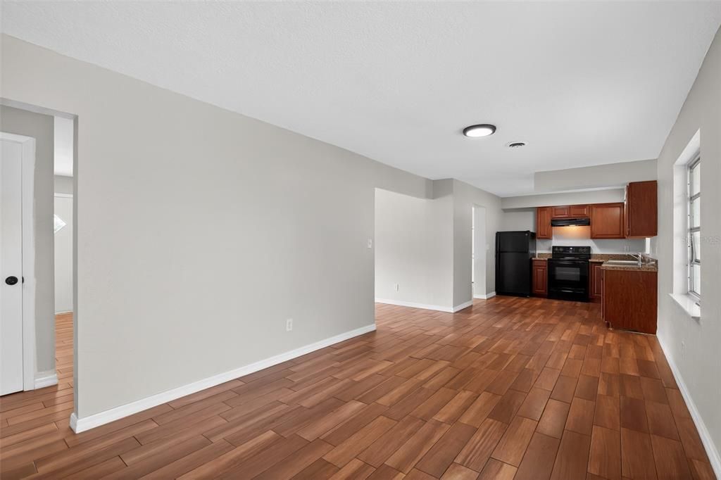 For Sale: $264,900 (3 beds, 2 baths, 1829 Square Feet)