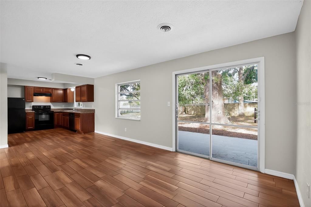 For Sale: $264,900 (3 beds, 2 baths, 1829 Square Feet)