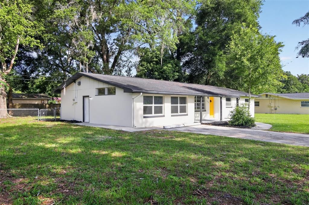 For Sale: $264,900 (3 beds, 2 baths, 1829 Square Feet)