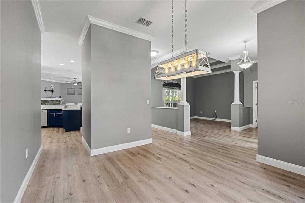 En Venta: $449,000 (3 camas, 2 baños, 2321 Pies cuadrados)