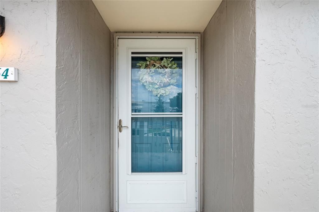 For Sale: $155,000 (2 beds, 2 baths, 947 Square Feet)
