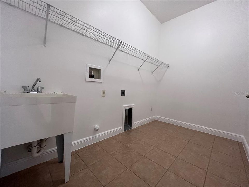 En Renta: $3,295 (4 camas, 3 baños, 2779 Pies cuadrados)