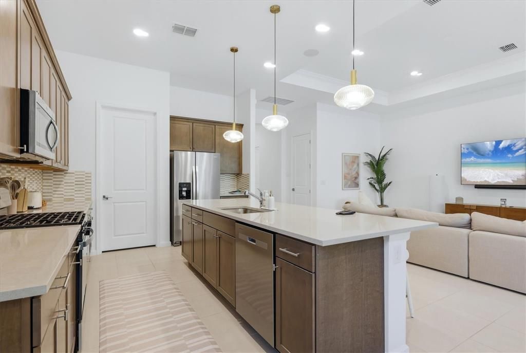 For Sale: $769,000 (3 beds, 2 baths, 2106 Square Feet)