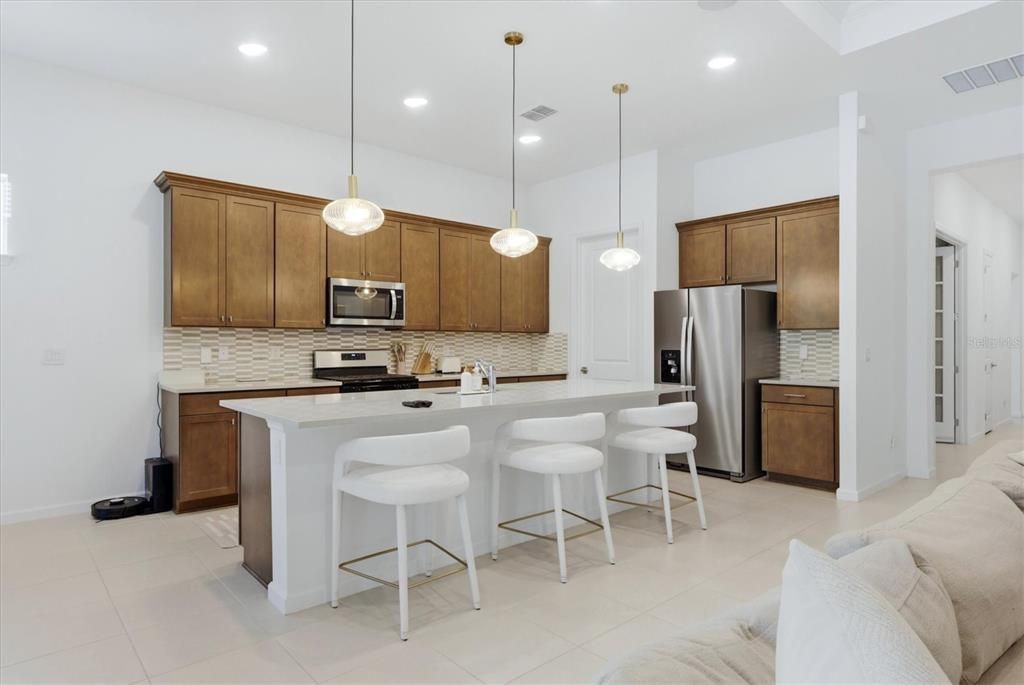For Sale: $769,000 (3 beds, 2 baths, 2106 Square Feet)