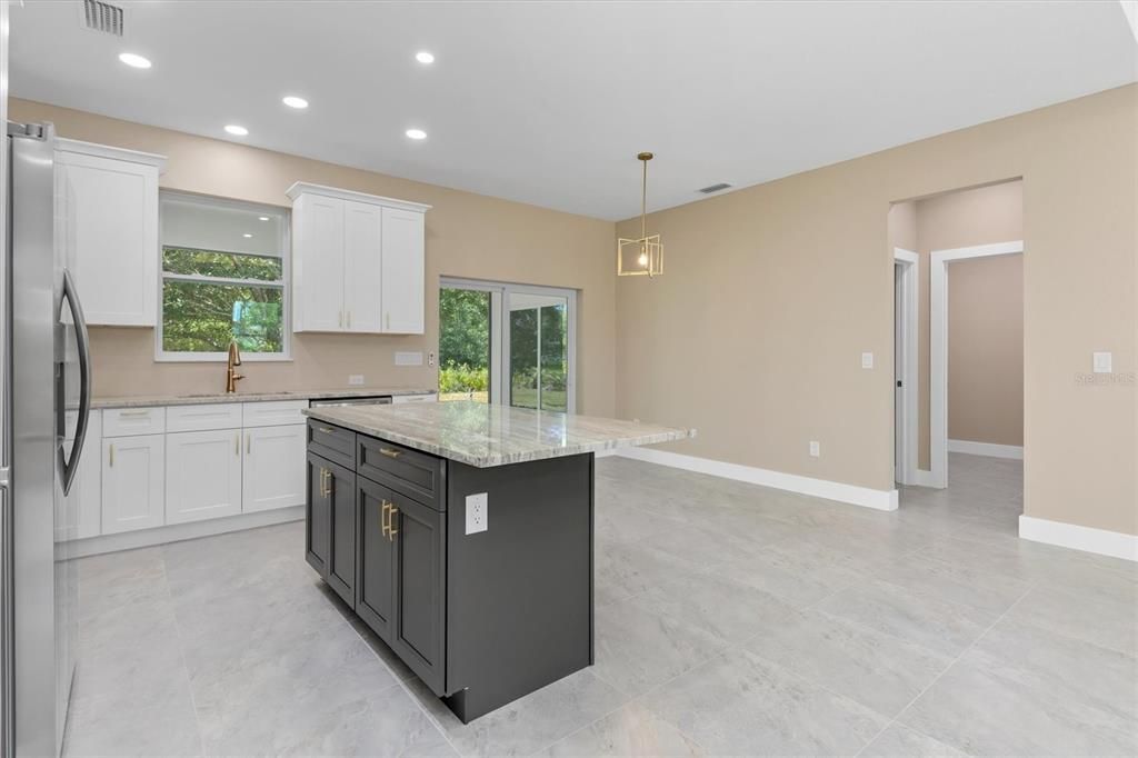 For Sale: $338,800 (3 beds, 2 baths, 1495 Square Feet)