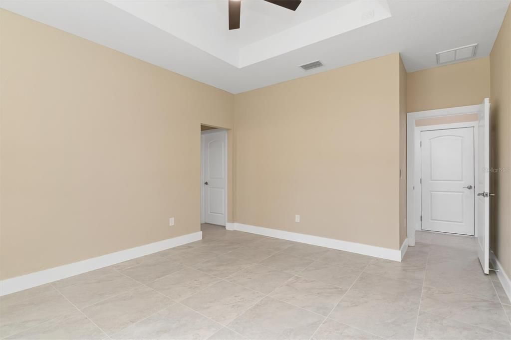 For Sale: $338,800 (3 beds, 2 baths, 1495 Square Feet)
