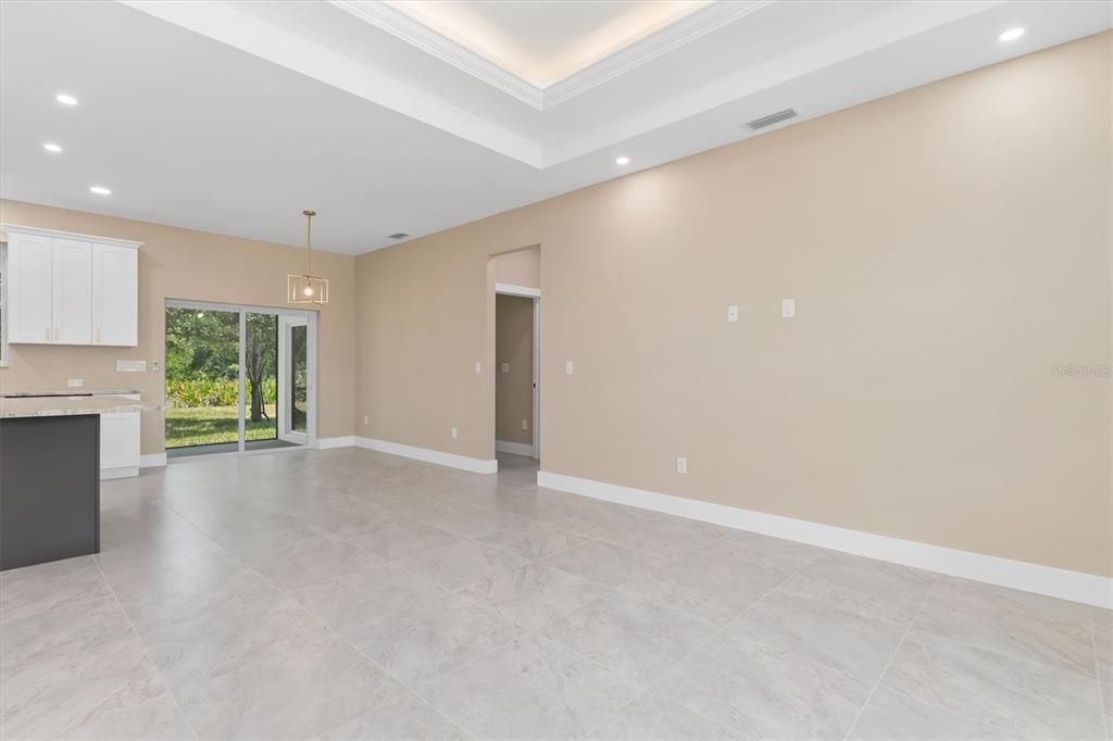 For Sale: $338,800 (3 beds, 2 baths, 1495 Square Feet)