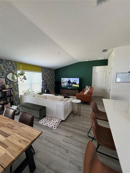 For Sale: $359,990 (4 beds, 2 baths, 1696 Square Feet)