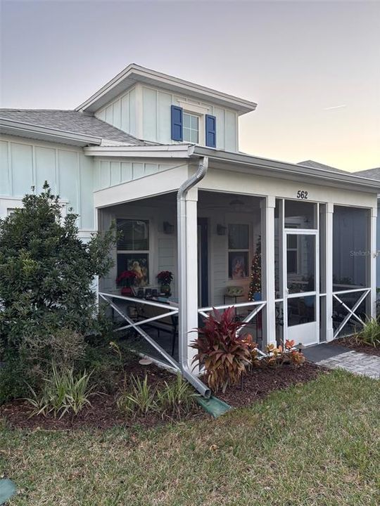 For Rent: $2,600 (2 beds, 2 baths, 1160 Square Feet)