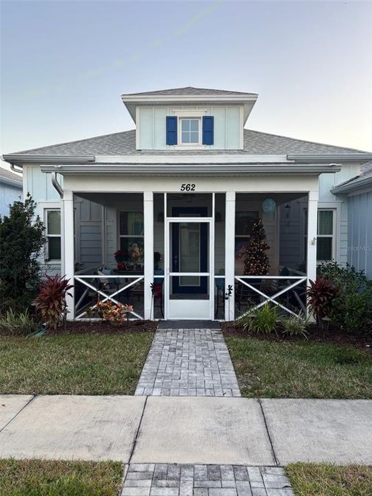 For Rent: $2,600 (2 beds, 2 baths, 1160 Square Feet)