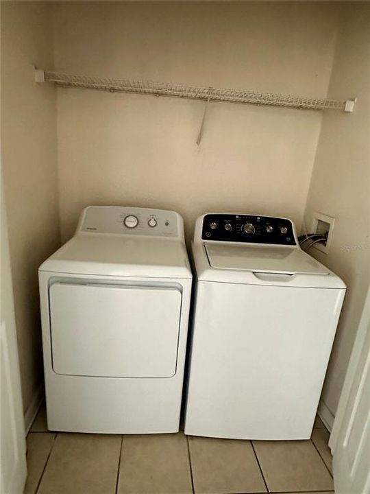 В аренду: $1,950 (3 спален, 2 ванн, 1412 Квадратных фут)